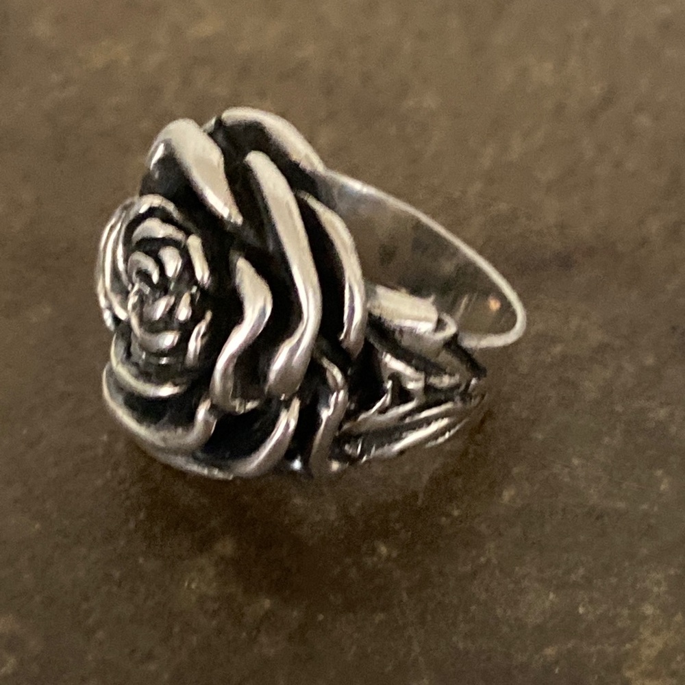 925 sterling silver queen baby rose ring
